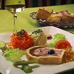 Otel Logis Restaurant De L'etoile
