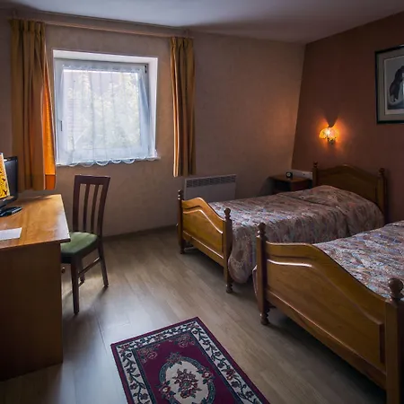 Hotel De L'étoile 2*