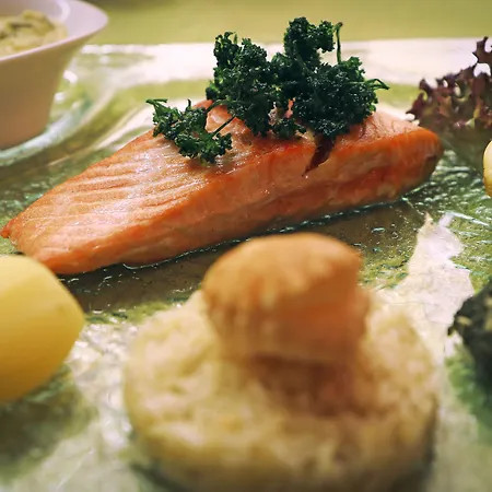 Logis Restaurant De L'etoile Hotel 2*