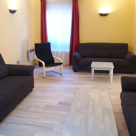 Logis Restaurant De L'etoile מלון 2*