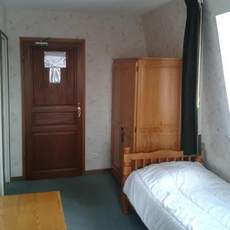 Hotel Logis Restaurant De L'etoile Wasselonne